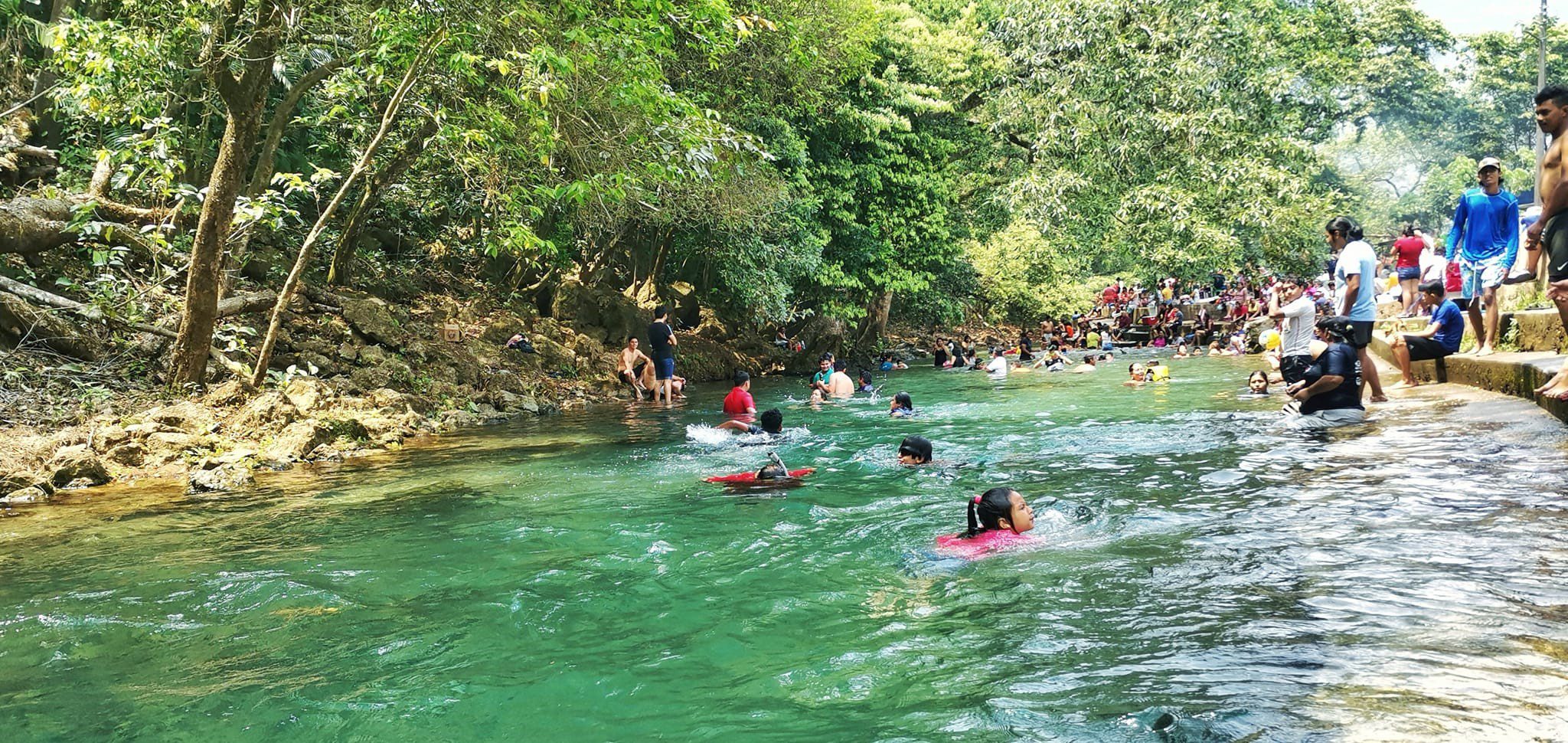 Cascada en la ruta de los manantiales de la Chinantla